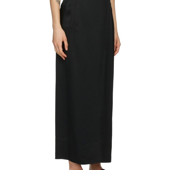 Black viscose column skirt - Picture 3 of 7